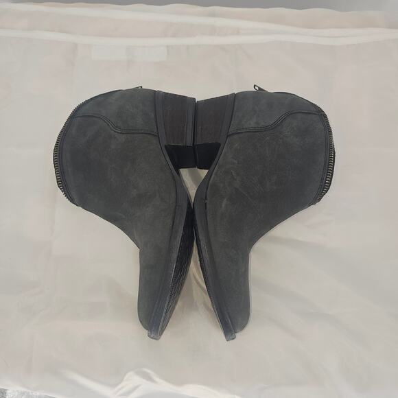 Very Volatile Gray Suede Leather Western Boho Block Heel Zip Ankle Booties 8.5 - Picture 12 of 13